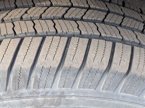 Used 2017 Toyota Tacoma TRD Sport image 11