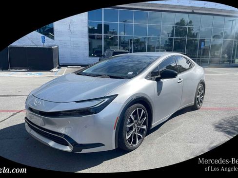 Used 2023 Toyota Prius Prime image 1