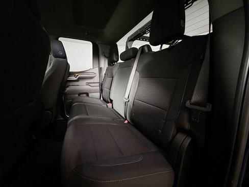 Used 2022 Chevrolet Silverado 1500 LT AWD/4WD image 22