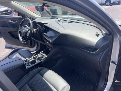Used 2023 Buick Envision Avenir AWD/4WD image 30