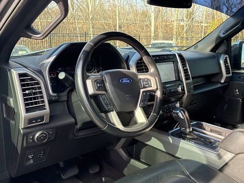 Used 2019 Ford F150 Platinum w/ Equipment Group 701A Luxury image 18