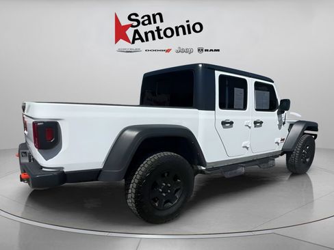 Used 2023 Jeep Gladiator Mojave AWD/4WD image 15