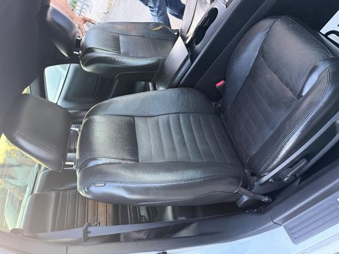 Used 2006 Ford Mustang GT RWD image 10