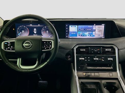 Used 2025 Nissan Armada SV RWD image 18