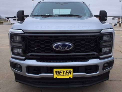 Used 2024 Ford F250 XL w/ STX Appearance Package AWD/4WD image 3
