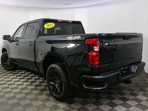 Used 2023 Chevrolet Silverado 1500 Custom image 9