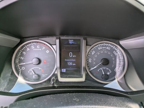 Used 2019 Toyota Tacoma SR5 image 24