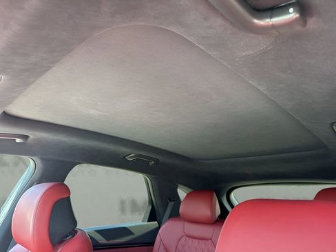 Used 2025 Genesis GV70 3.5T Sport w/ Sport Advanced Package image 11