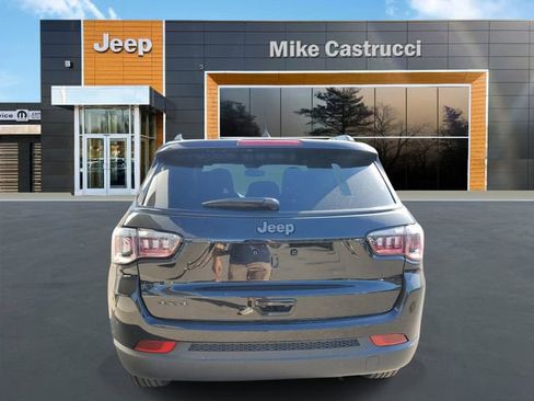 New 2026 Jeep Compass Latitude image 4