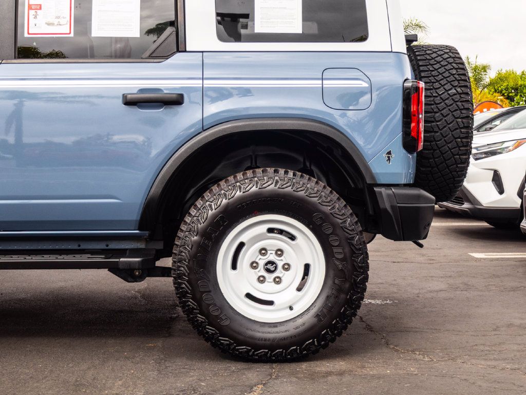 Used 2023 Ford Bronco Heritage Edition AWD/4WD image 13