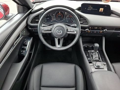 Used 2020 MAZDA MAZDA3 Hatchback w/ Preferred Package FWD image 14