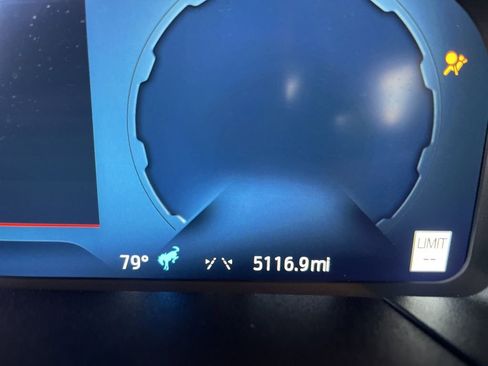 Used 2025 Ford Bronco Sport Outer Banks w/ Outer Banks Tech Package+ image 2