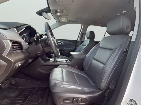 Used 2018 Chevrolet Traverse Premier AWD/4WD image 21