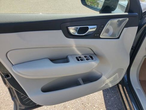 New 2026 Volvo XC60 T8 Ultra w/ Protection Package Premier AWD/4WD image 10