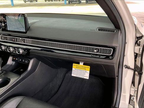 Certified 2025 Honda Civic Sport Touring image 18