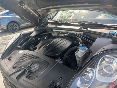Used 2017 Porsche Macan AWD/4WD image 51