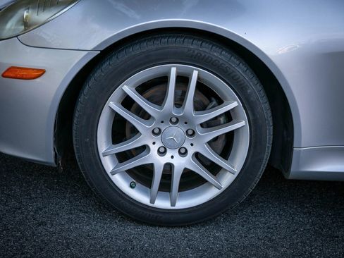 Used 2009 Mercedes-Benz SLK 300 image 8