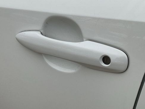 Used 2025 Toyota Corolla LE image 10