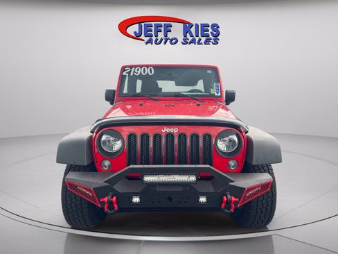 Used 2017 Jeep Wrangler Unlimited Sport w/ Connectivity Group AWD/4WD image 2