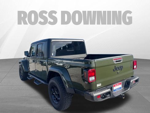 Used 2023 Jeep Gladiator Willys image 6