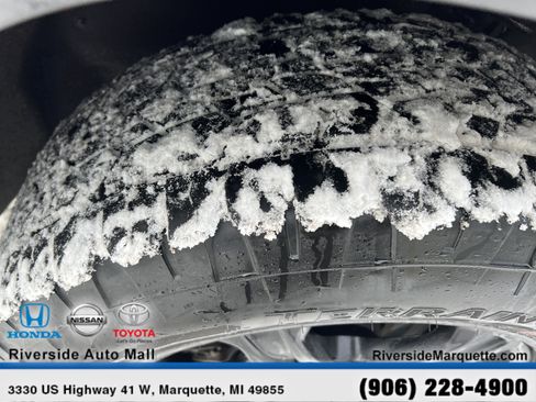 Used 2021 GMC Acadia AT4 w/ Trailering Package image 12