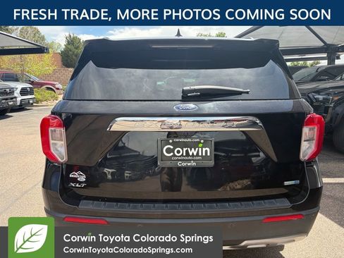 Used 2020 Ford Explorer XLT w/ Equipment Group 202A AWD/4WD image 5