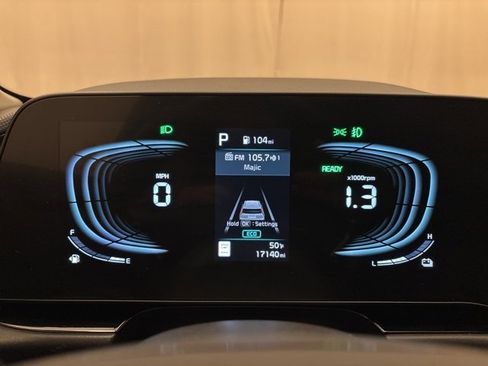 Certified 2023 Kia Niro EX Touring image 13