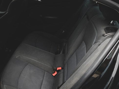 Used 2018 Chevrolet Cruze LT w/ Convenience Package image 21