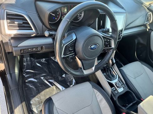 Used 2021 Subaru Forester Limited image 2