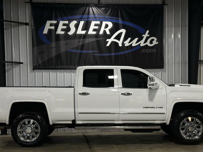 Used 2017 GMC Sierra 2500 Denali w/ Duramax Plus Package