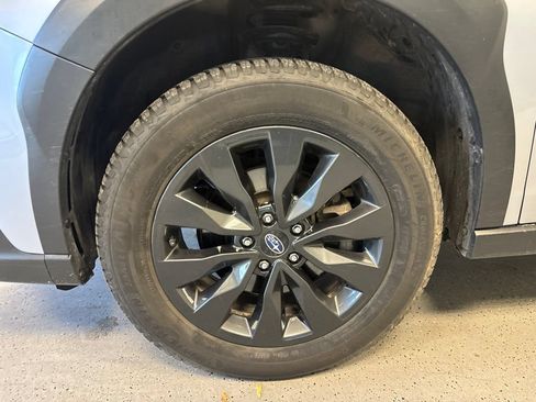 Used 2024 Subaru Outback Onyx Edition XT AWD/4WD image 21