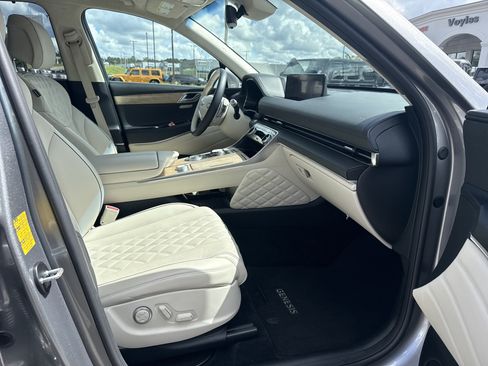 Used 2024 Genesis GV80 3.5T w/ Prestige Package AWD/4WD image 13