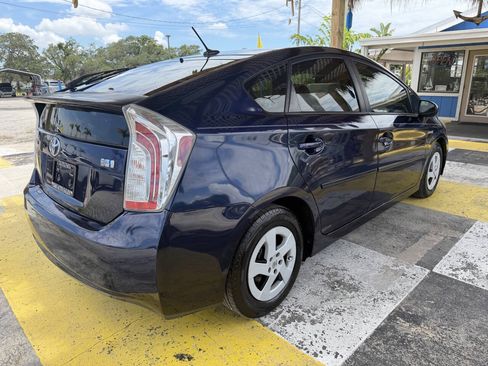 Used 2015 Toyota Prius Three w/ Solar Roof Package FWD image 5