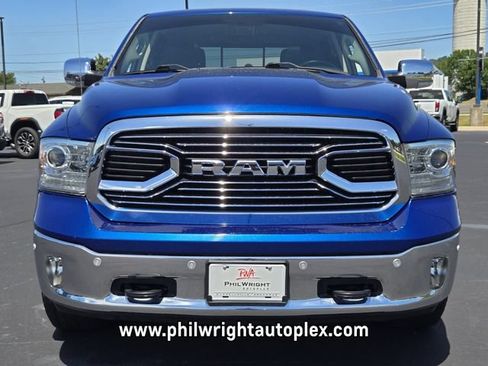 Used 2017 RAM 1500 Laramie w/ Convenience Group AWD/4WD image 8