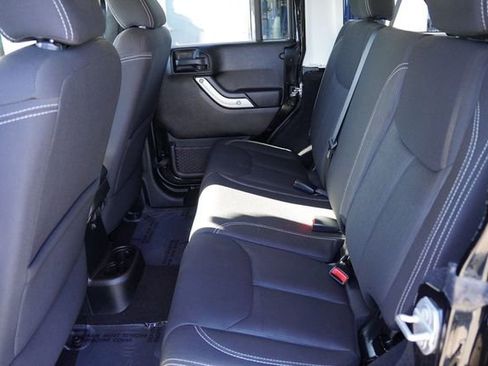 Certified 2016 Jeep Wrangler Unlimited Sahara image 18