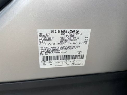 Used 2017 Ford Explorer XLT w/ Equipment Group 202A FWD image 27