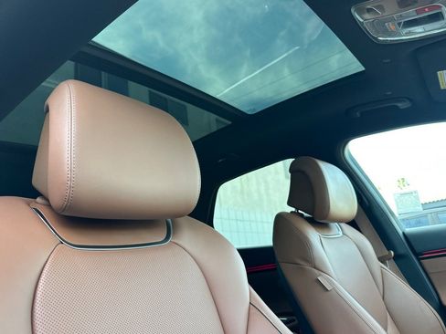 Used 2026 Genesis GV70 2.5T Advanced image 18