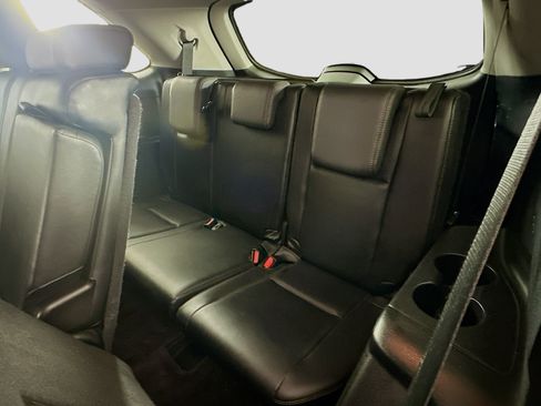 Used 2014 Toyota Highlander XLE AWD/4WD image 29
