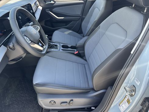 New 2026 Volkswagen Jetta SE image 17