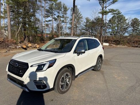 Used 2024 Subaru Forester Touring w/ Convenience Package image 7