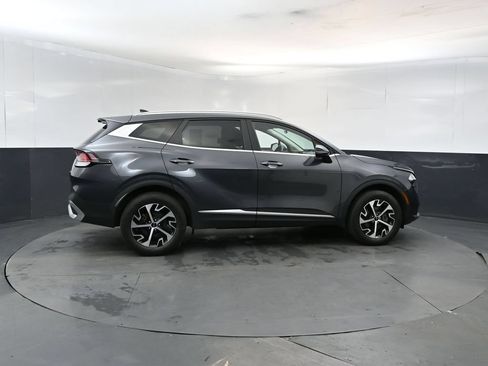 Used 2023 Kia Sportage EX AWD/4WD image 6