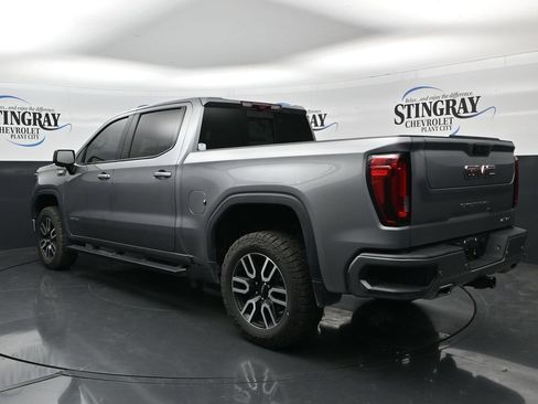 Used 2024 GMC Sierra 1500 AT4 w/ Technology Package AWD/4WD image 5