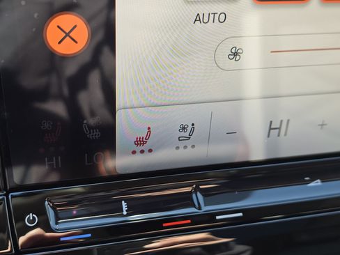 New 2026 Volkswagen Atlas Peak Edition image 10