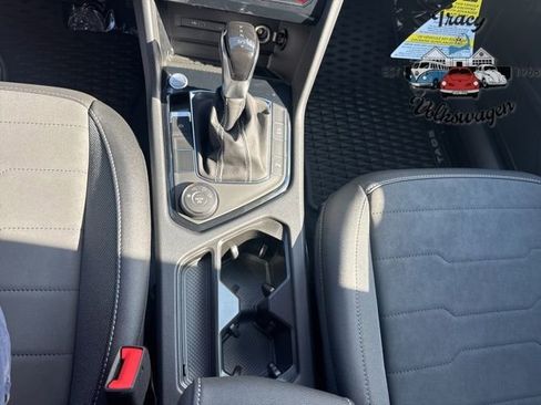 New 2025 Volkswagen Taos SE image 14