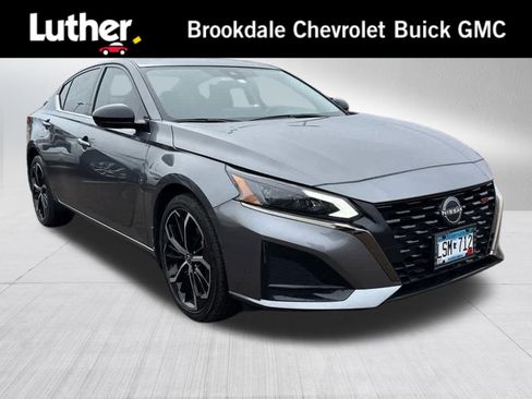 Used 2024 Nissan Altima 2.5 SR w/ SR Premium Package AWD/4WD image 1