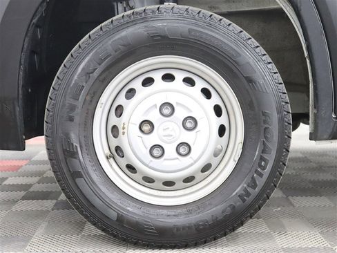 Used 2024 RAM ProMaster 2500 w/ Convenience Group FWD image 36
