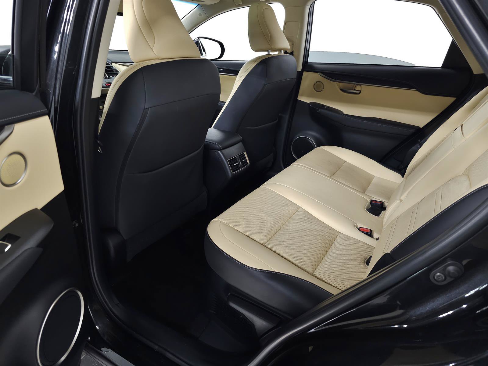Used 2018 Lexus NX 300h AWD w/ Luxury Package image 29