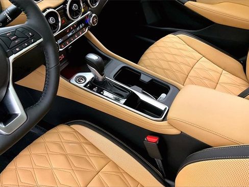 New 2025 Nissan Sentra SV w/ SV Premium Package image 8