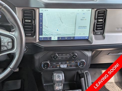 Used 2022 Ford Bronco Outer Banks w/ Sasquatch Package AWD/4WD image 12
