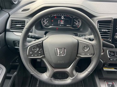 Used 2023 Honda Passport EX-L image 16